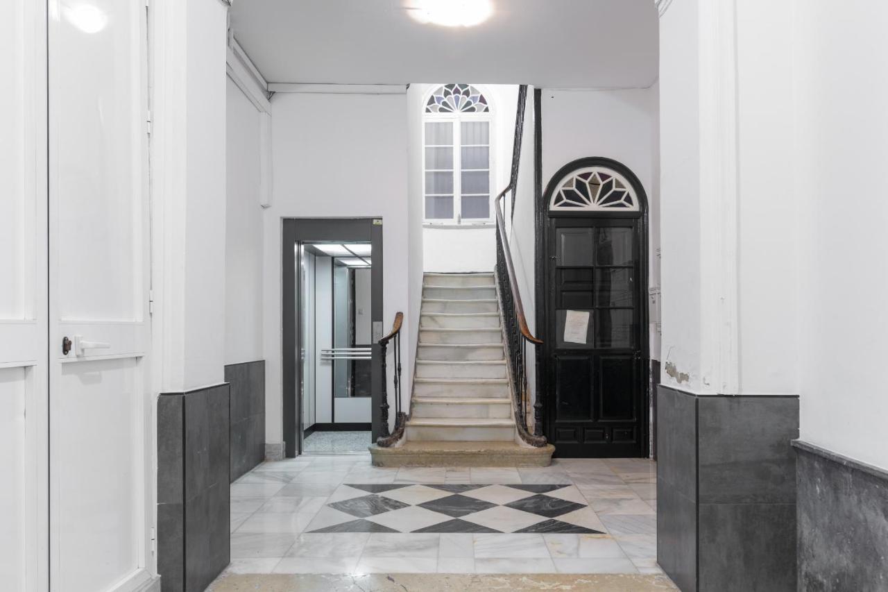 Suite Homes Apartamentos Plaza De La Merced Málaga Eksteriør bilde